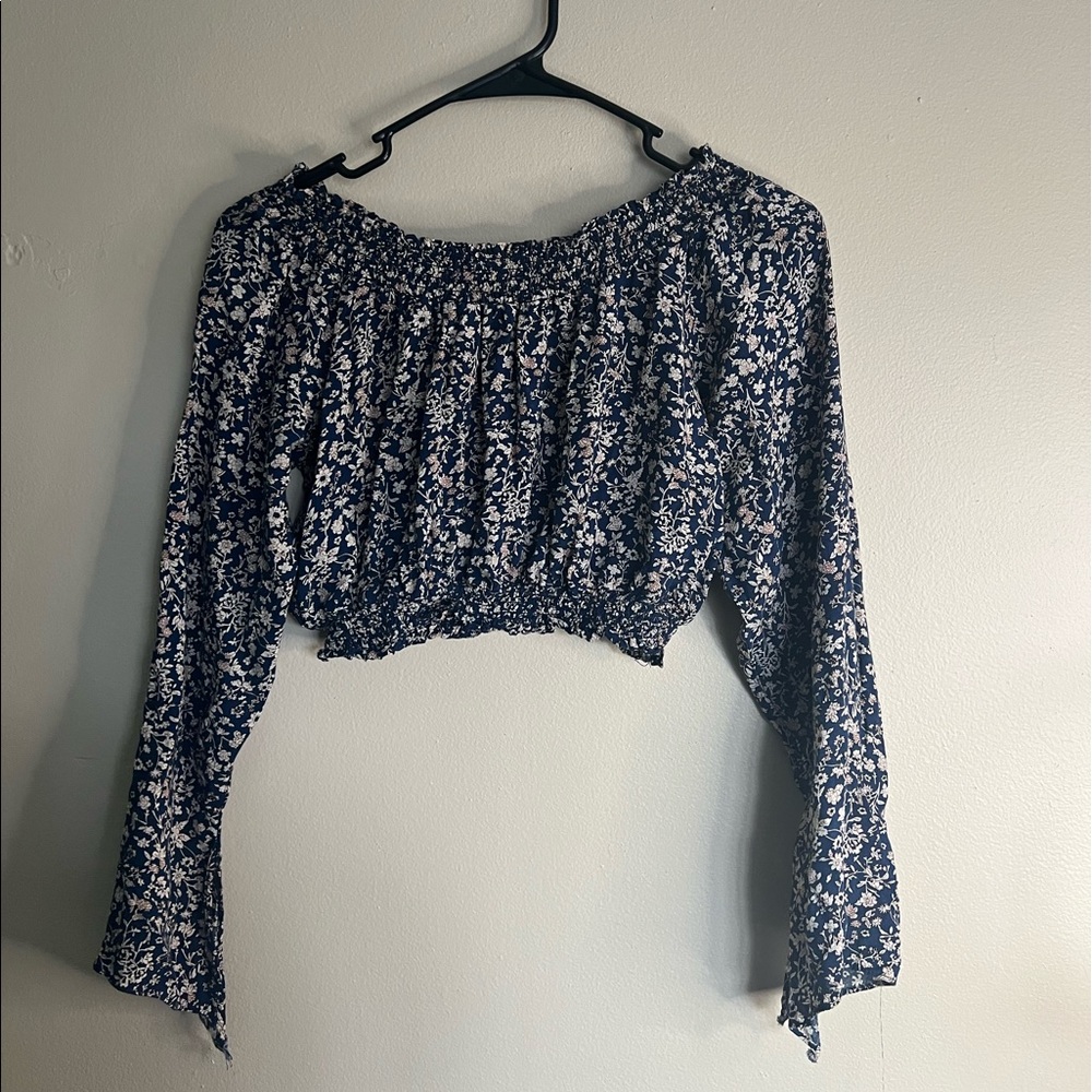 Cute crop long sleeve